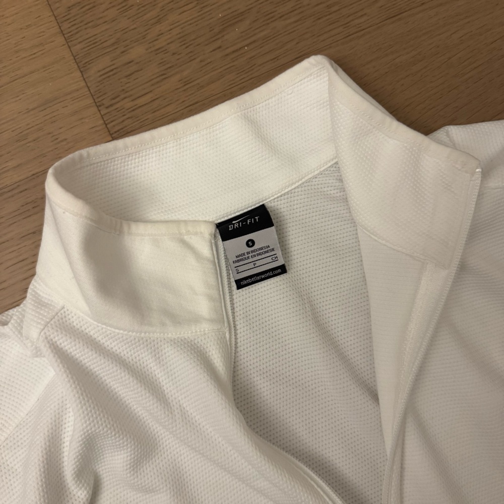 Nike Light Running Jacket - image 3